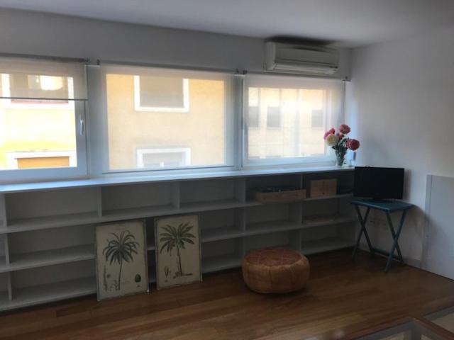 Impresionante Apartamento En Malasana Madrid Buitenkant foto