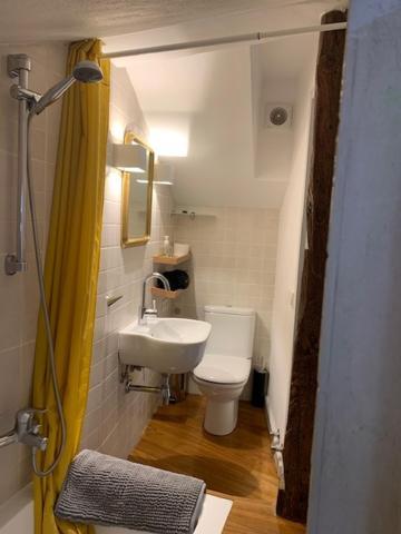Impresionante Apartamento En Malasana Madrid Buitenkant foto