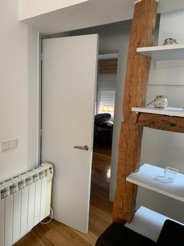 Impresionante Apartamento En Malasana Madrid Buitenkant foto