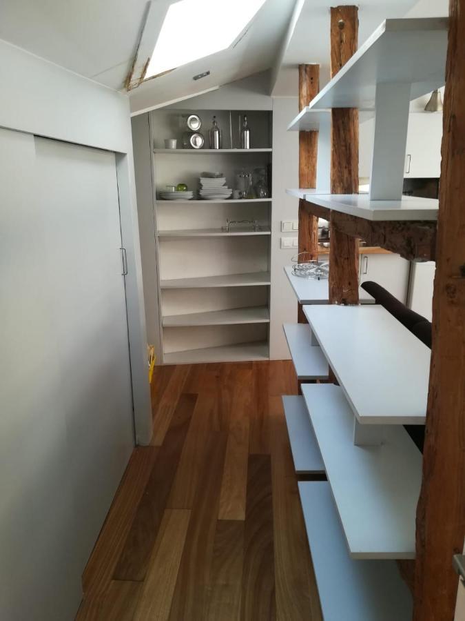 Impresionante Apartamento En Malasana Madrid Buitenkant foto